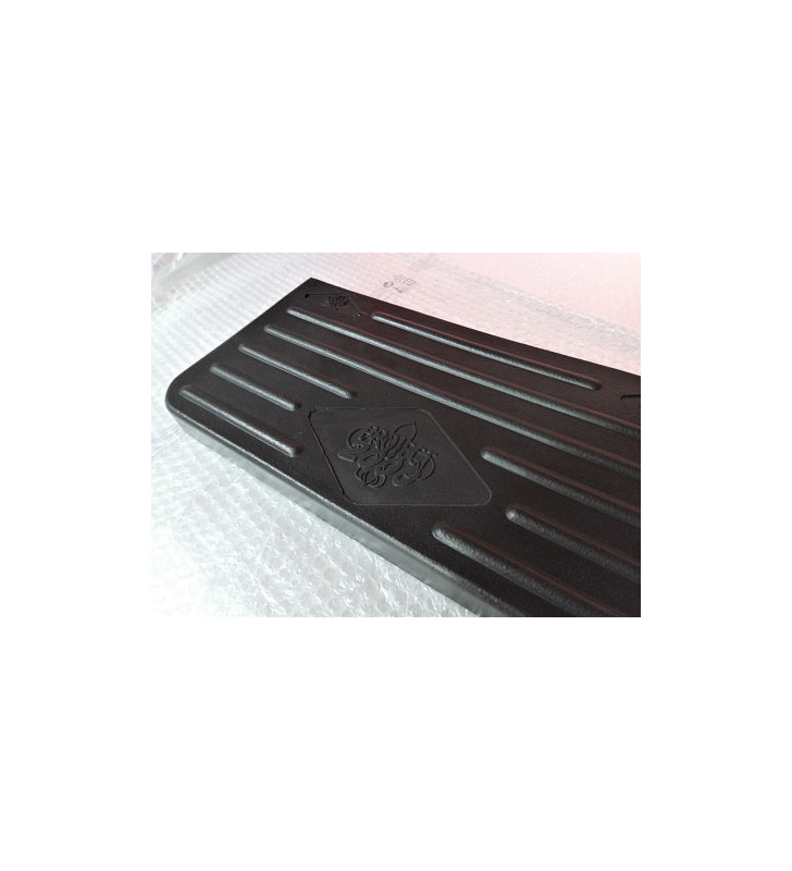 TAPA DE PLÁSTICO PARA ESCALÓN 10570