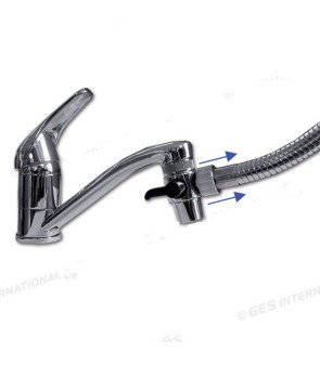 Rubinetto deviatore con aeratore