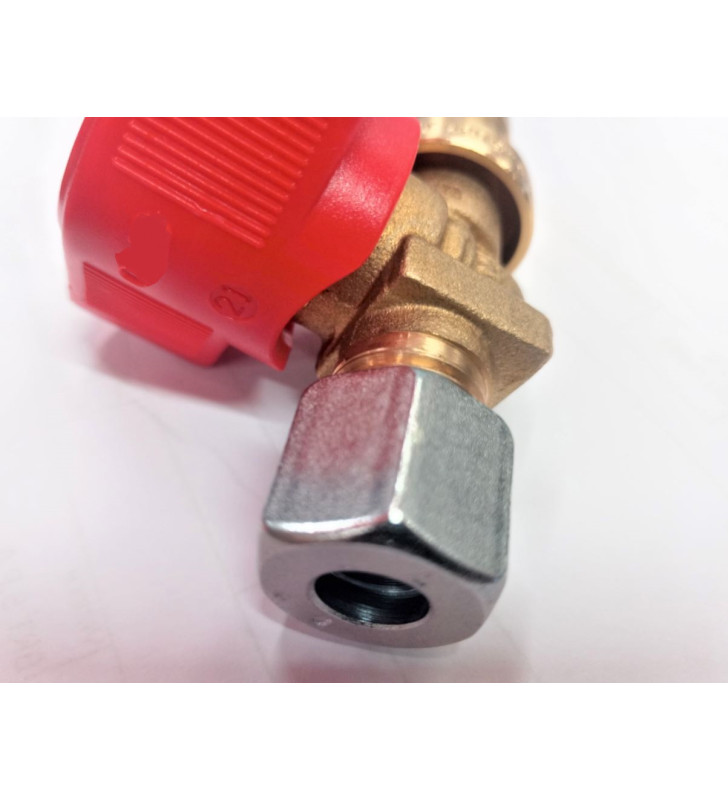 Double cone valve with 8 mm quick coupling and...