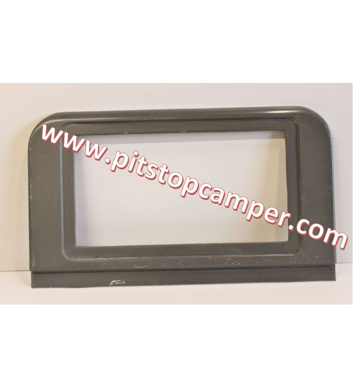 Lower strip for door grille