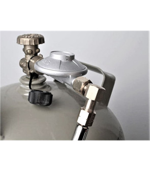 Raccordo ad angolo girevole 1/4" fornello a gas vs. tubo del gas