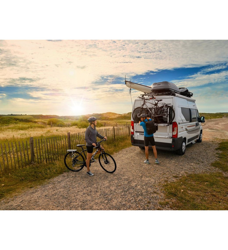 Thule 6200 Barre de toit + kit de fixation pour...