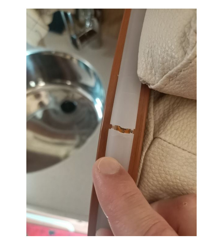 Ecran profilé 1,75 m Feux LED 301 PC OPAL...