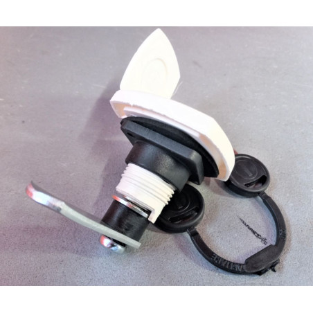 Serrat. Zadi white tailgate w / cover w / keys