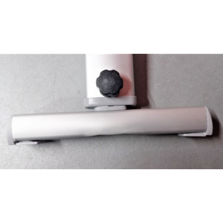 STASR 8 - LIPPERT aluminio PATA T 60x32 mm H650/750 orientable