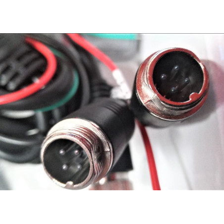 Kennzeichenhalter-Kit mit Rückfahrkamera und 7-Zoll-Monitor