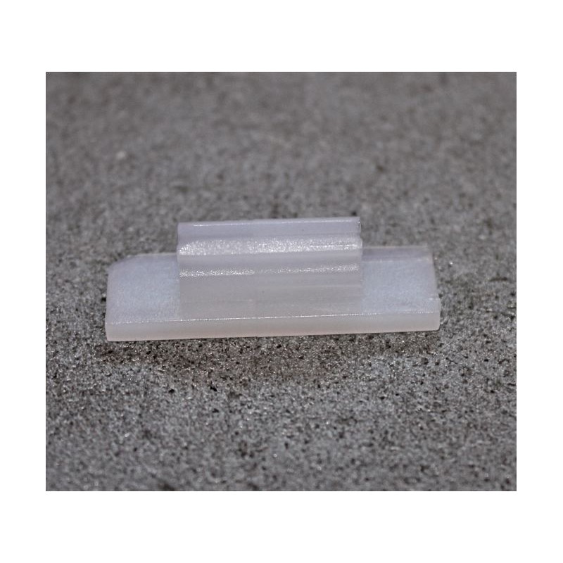 Aggancio a C in nylon per fascia univ allum...