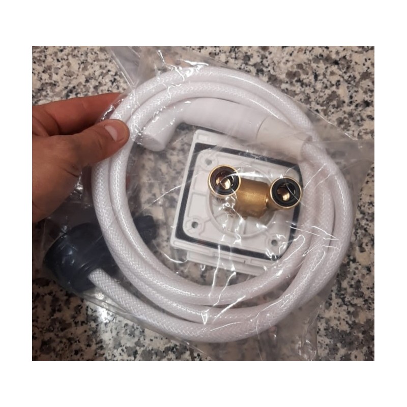 External water connection with hot/cold water...
