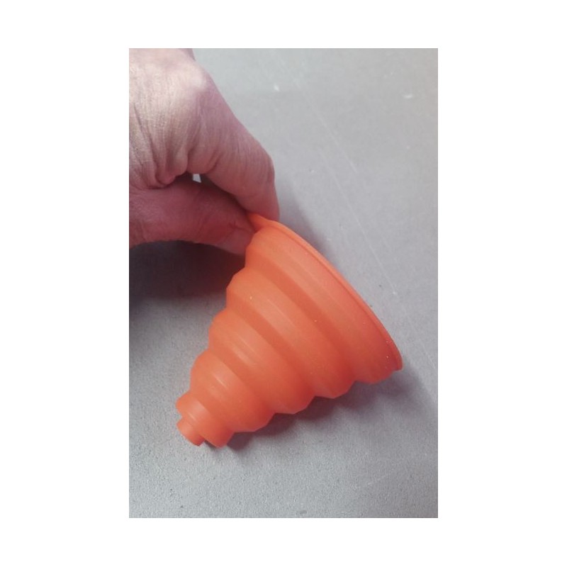 Mini imbuto pieghevole in silicone diametro 85...