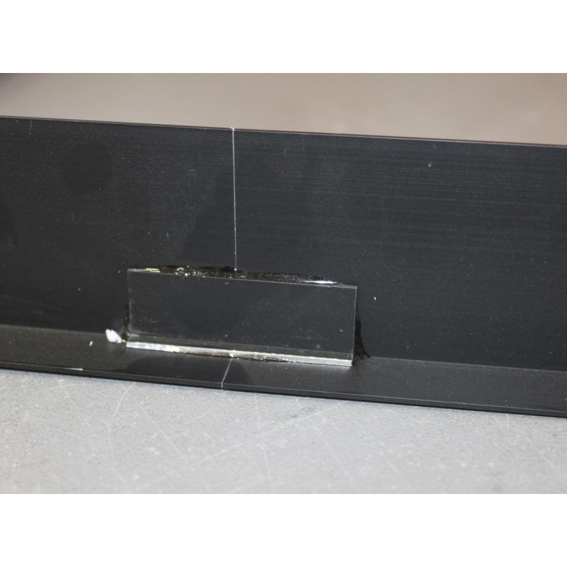 Telaio in alluminio per finestra scorrevole...