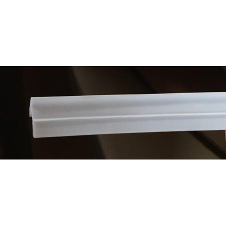 TRIGANO 10 metri SOTTOPROFILO F.1088 RAL9010 CON ADESIVO