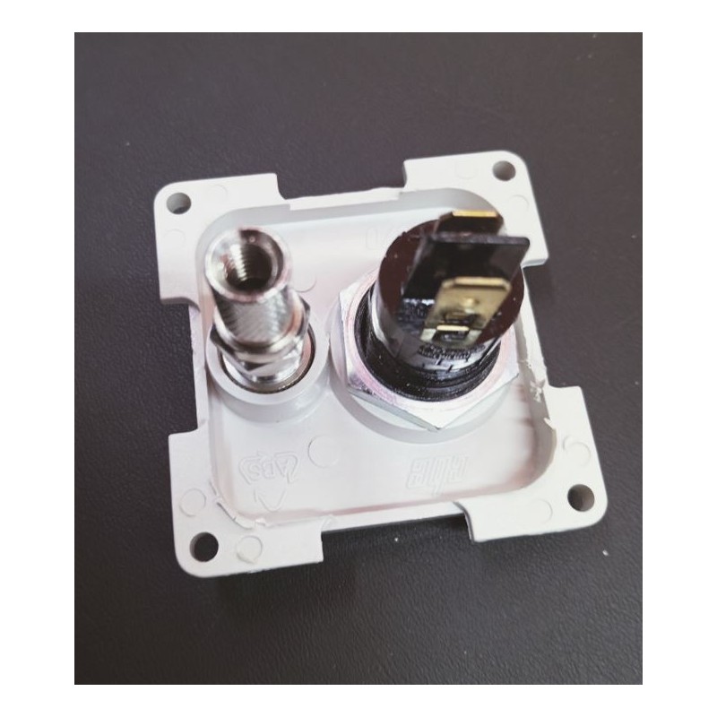 CBE MP12TV 12V+TV WEISSE STECKDOSE