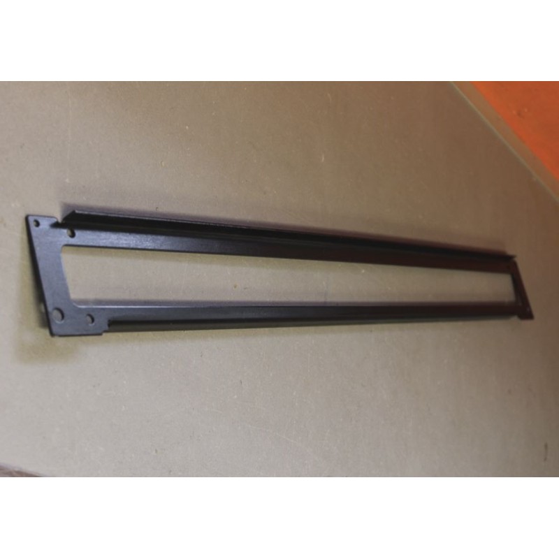Thule Slide-Out Step Front Panel V18-19 700...