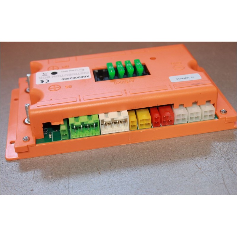 Caja de distribución ARSILICII XB00002880