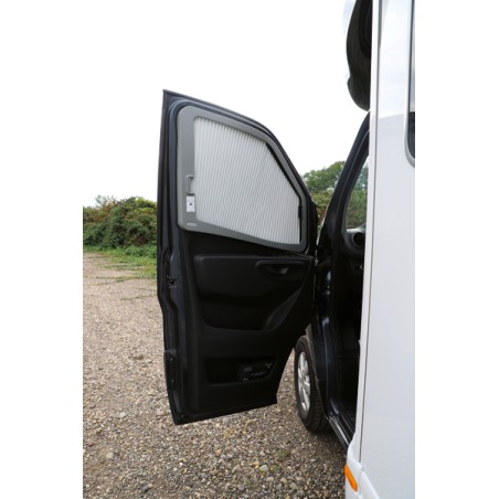 PAR de persianas laterales de la cabina REMIS IV 2019 - Mercedes Benz Sprinter gris con manilla de acceso