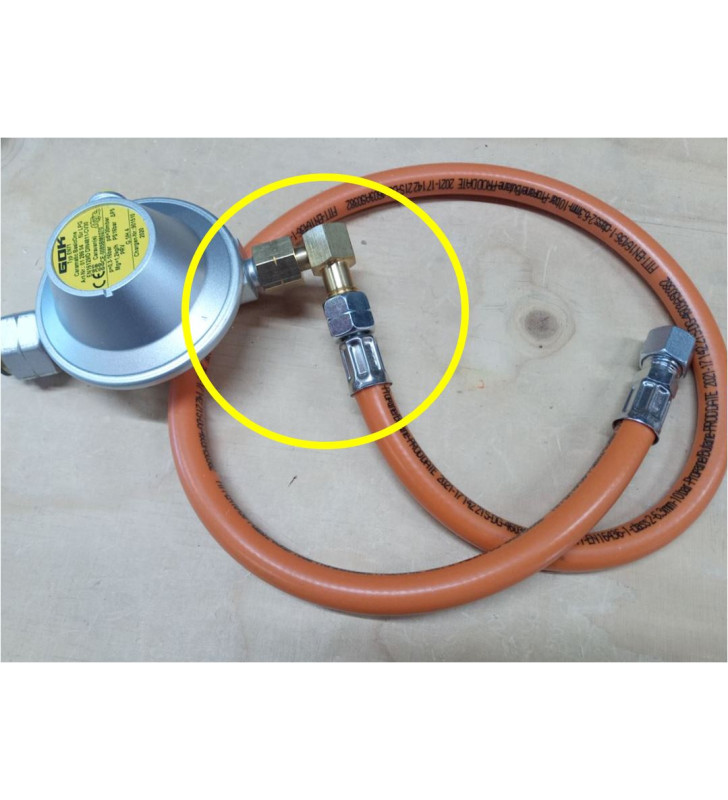 Raccordo ad angolo girevole 1/4" fornello a gas...